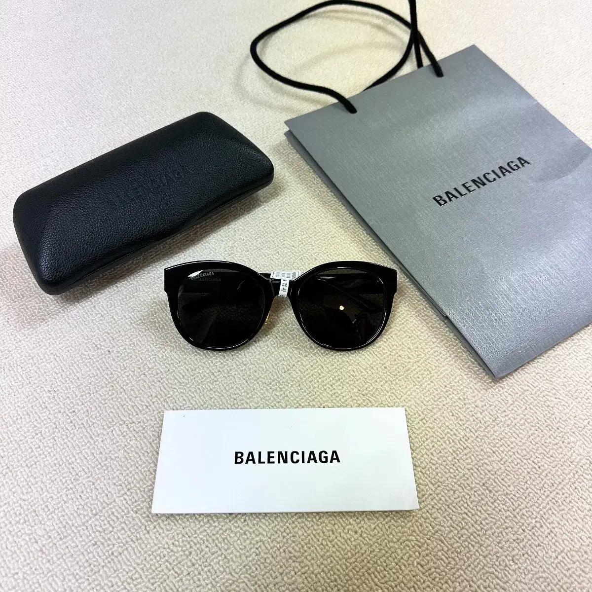 BALENCIAGA サングラス　BB ロゴ Balenciaga Eyewear BB-logo Sunglasses | Brown | FARFETCH JO